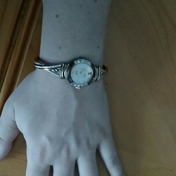 Anne Klein watch - Picture 3 of 4